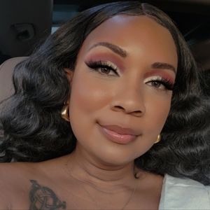 Meet your Posher, Christian